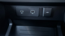 Land Rover Defender 3.0 D250 X-Dynamic HSE 110 5dr Auto Diesel Estate